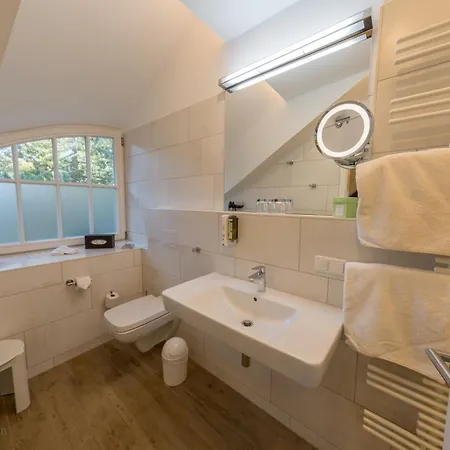 Gaestehaus Bergfalken Guest house Ahrenshoop